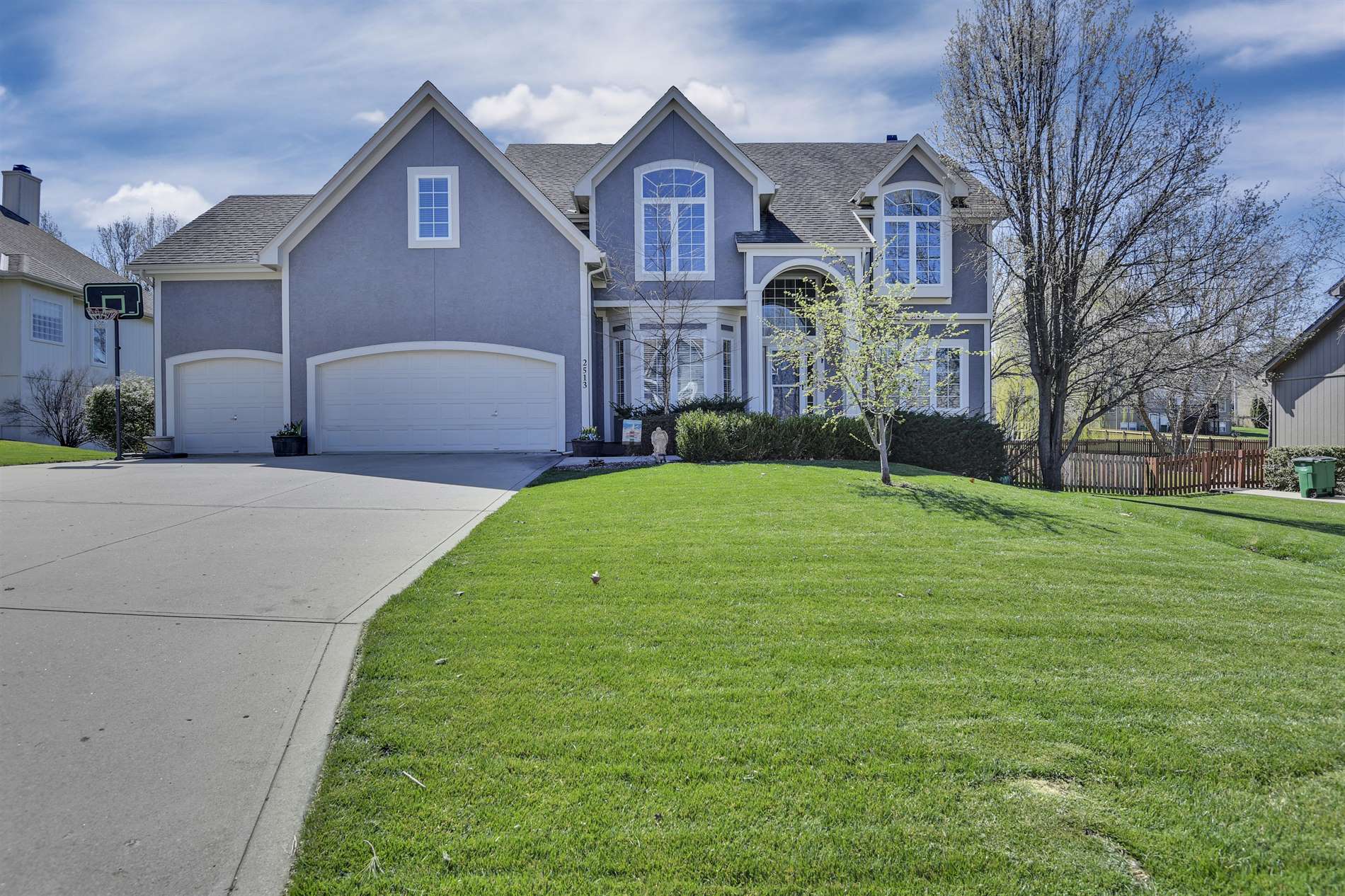 2513 SW Winterview Ridge, Lee's Summit, MO 64081