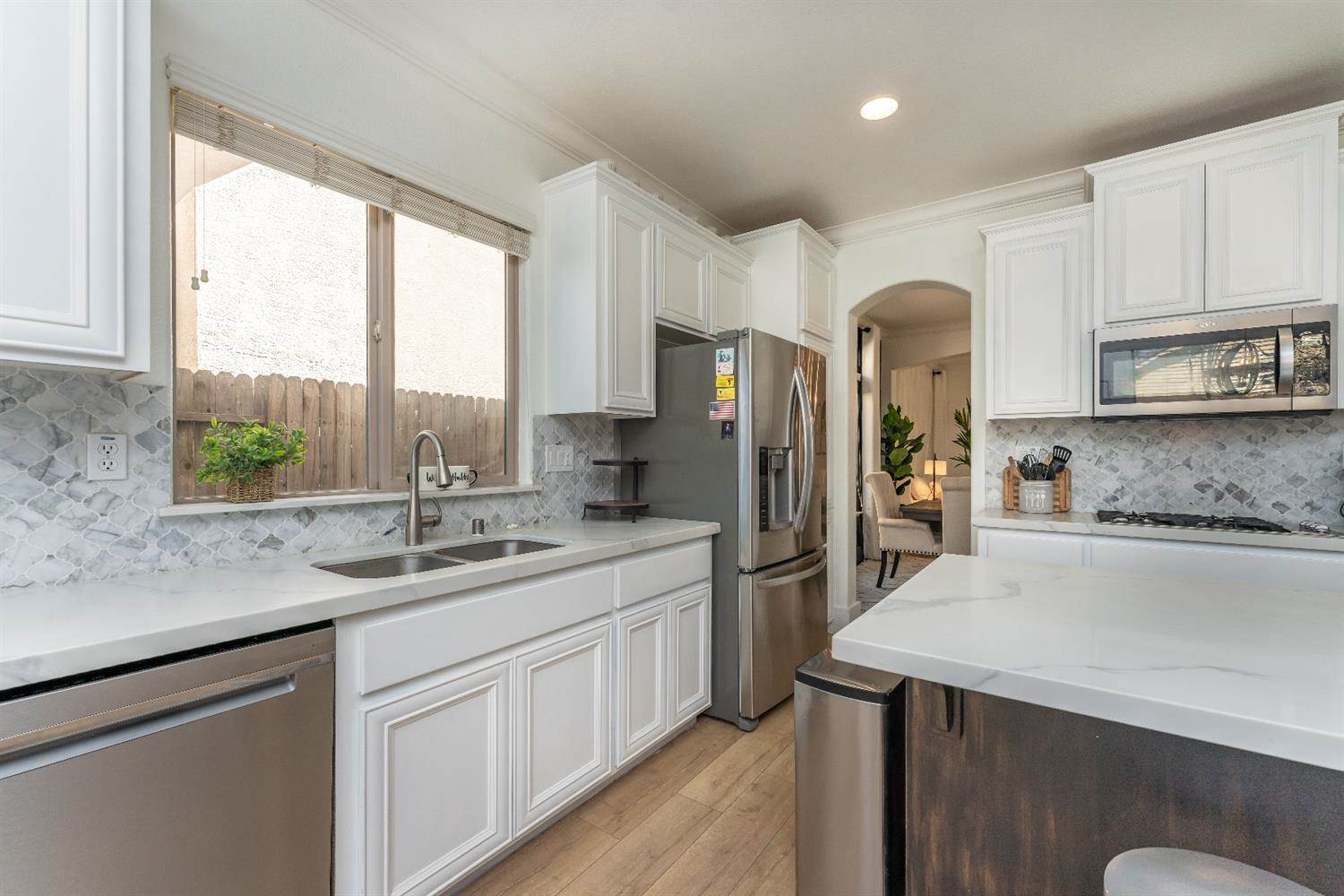 2856 Lincoln Airpark Drive, Lincoln, CA 95648