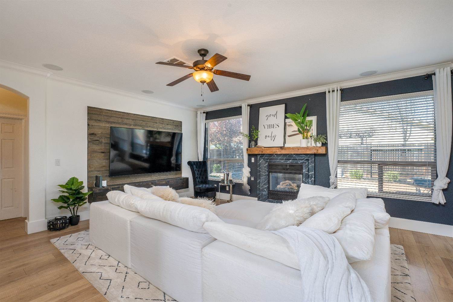 2856 Lincoln Airpark Drive, Lincoln, CA 95648