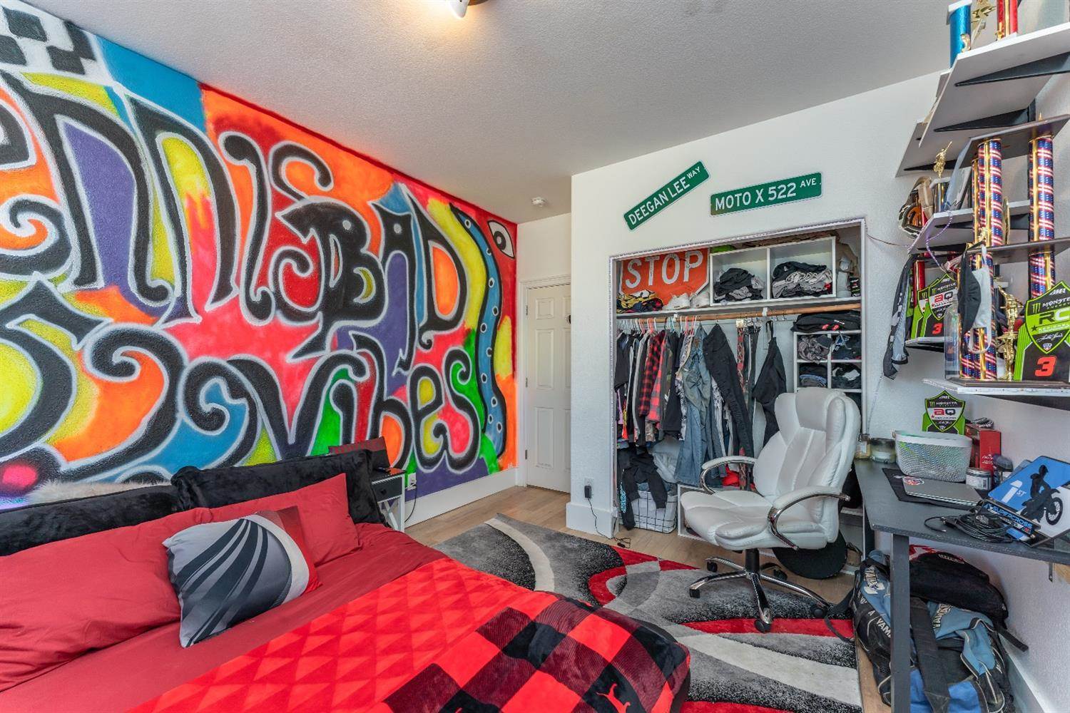 2856 Lincoln Airpark Drive, Lincoln, CA 95648