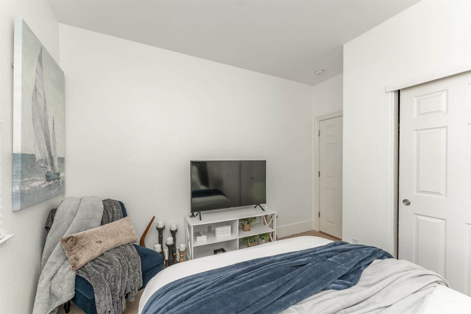 2856 Lincoln Airpark Drive, Lincoln, CA 95648