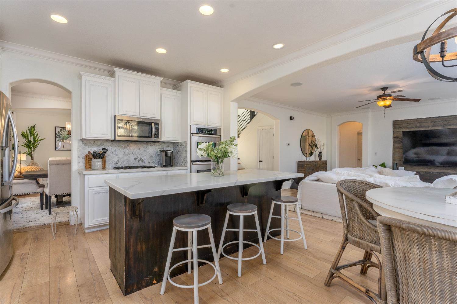 2856 Lincoln Airpark Drive, Lincoln, CA 95648