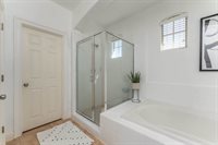 2856 Lincoln Airpark Drive, Lincoln, CA 95648