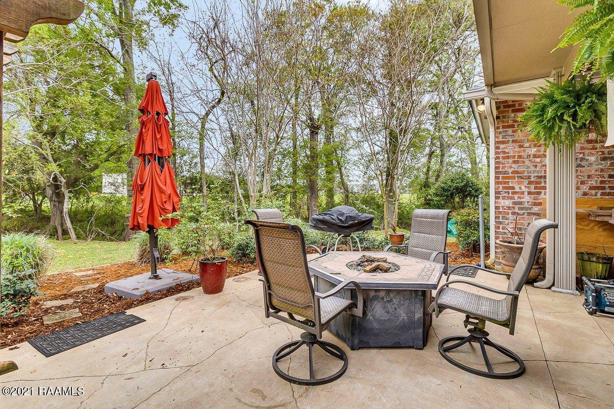 141 Willow Bend, Youngsville, LA 70592