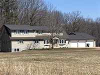 201621 Eagle Road, Marshfield, WI 54449