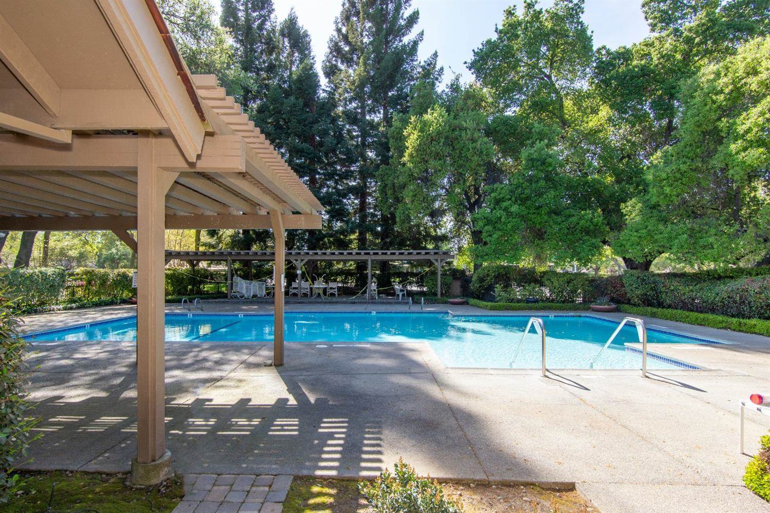 2135 Promontory Point Lane, Gold River, CA 95670