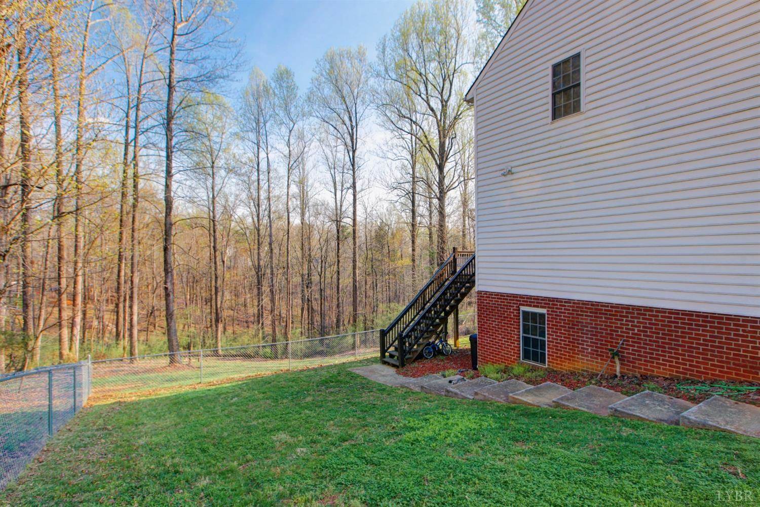 104 Winding Cedar Way, Lynchburg, VA 24502