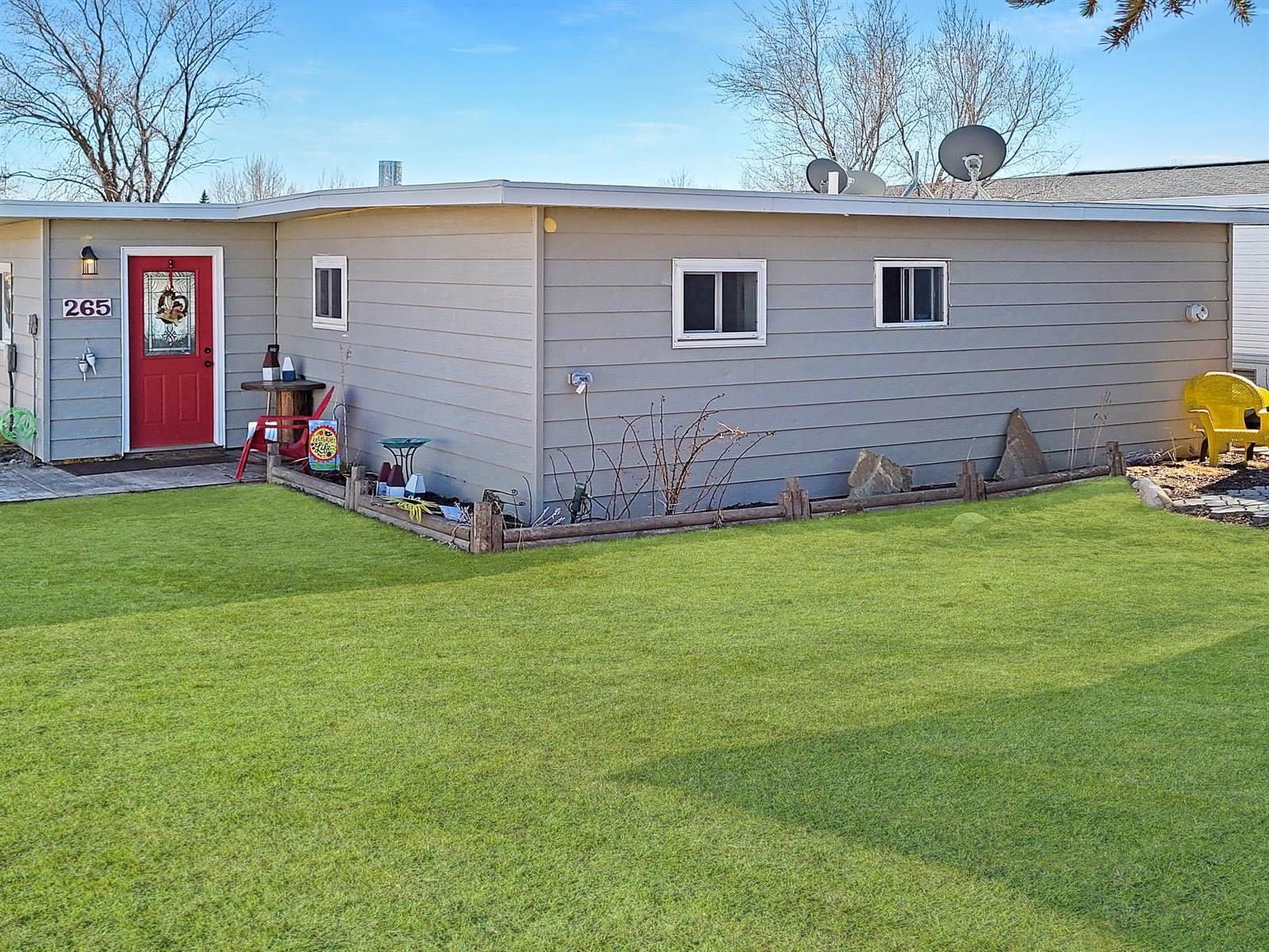 265 Blacktail Dr, Williston, ND 58801