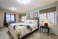 1605 N 214 Street, Elkhorn, NE 68022