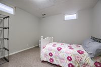 1605 N 214 Street, Elkhorn, NE 68022