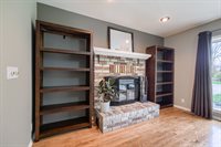 1605 N 214 Street, Elkhorn, NE 68022