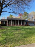 1512 Chaucer, Murray, KY 42071