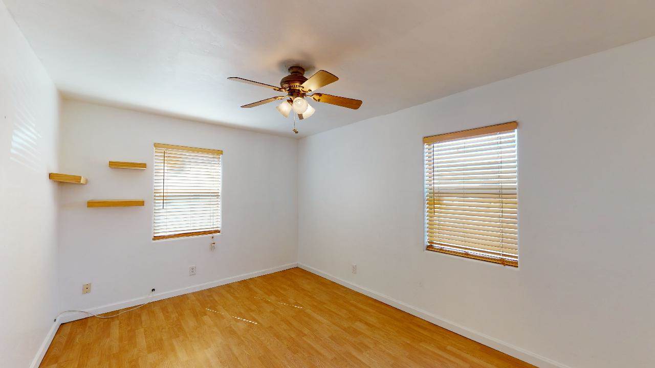 5762 E Helen St, Tucson, AZ 85712