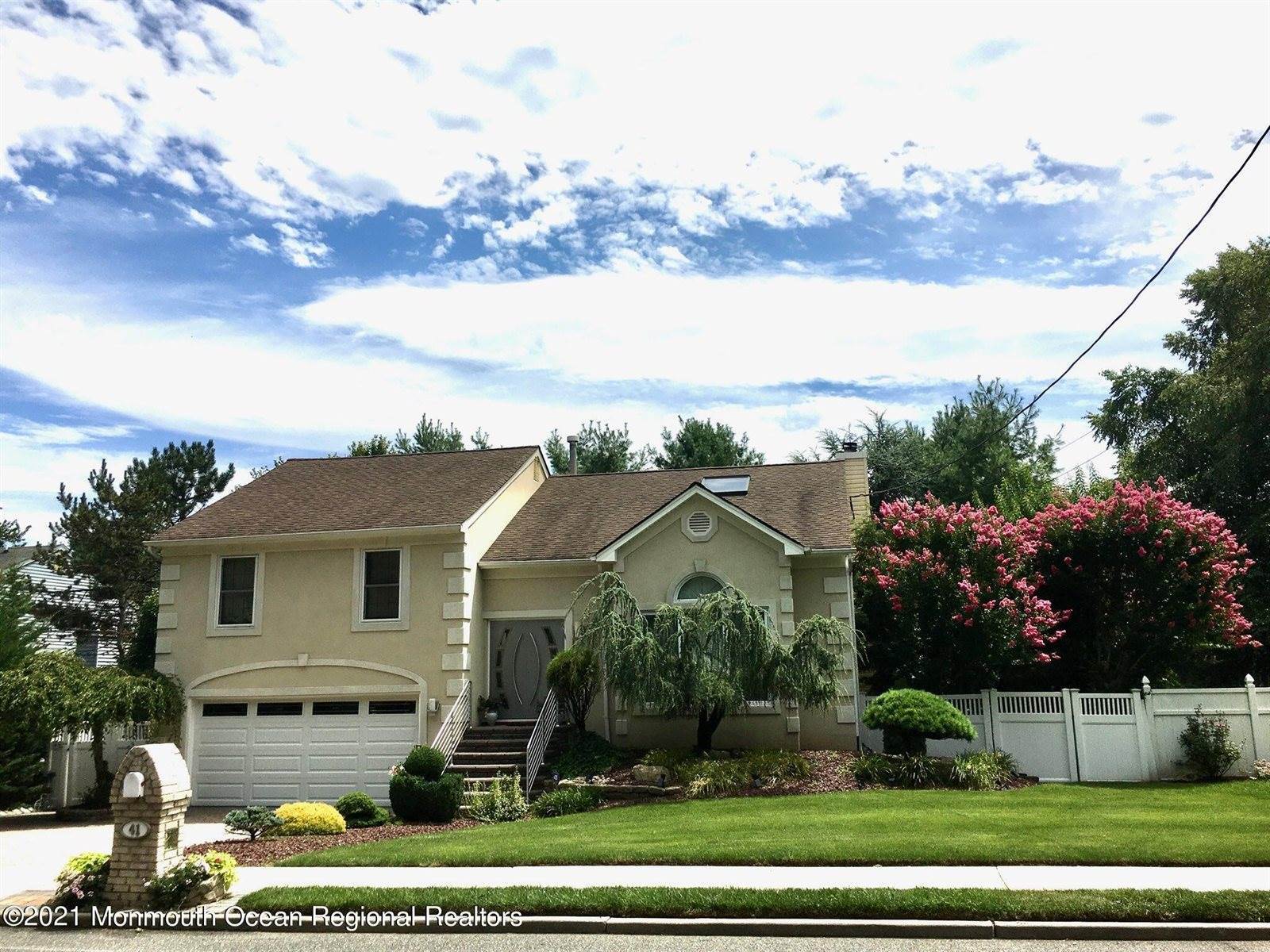 41 Friendship Road, Howell, NJ 07731