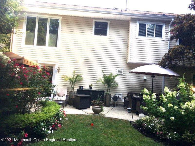 41 Friendship Road, Howell, NJ 07731