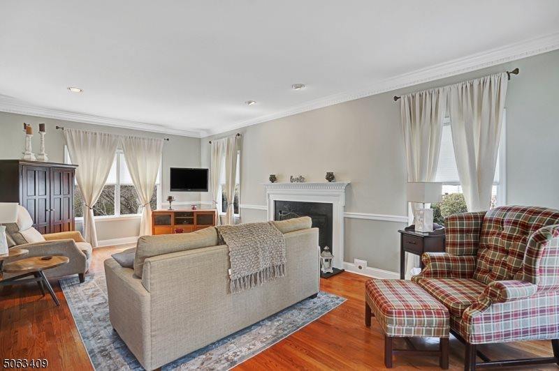 31 Joss Way, Long Hill Township, NJ 07946