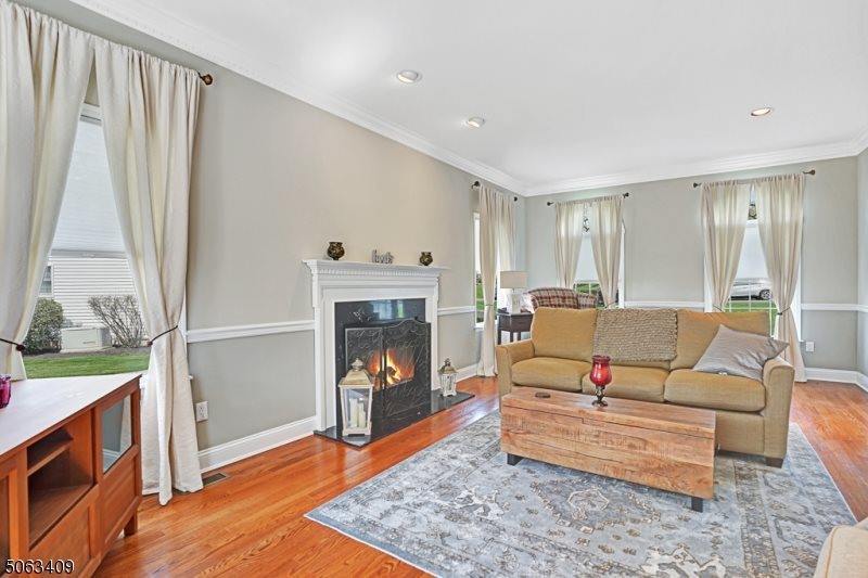 31 Joss Way, Long Hill Township, NJ 07946