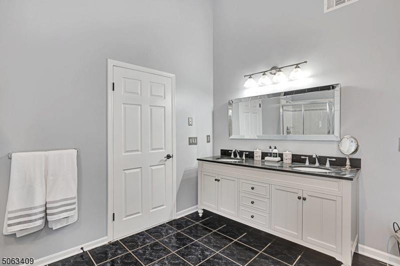 31 Joss Way, Long Hill Township, NJ 07946