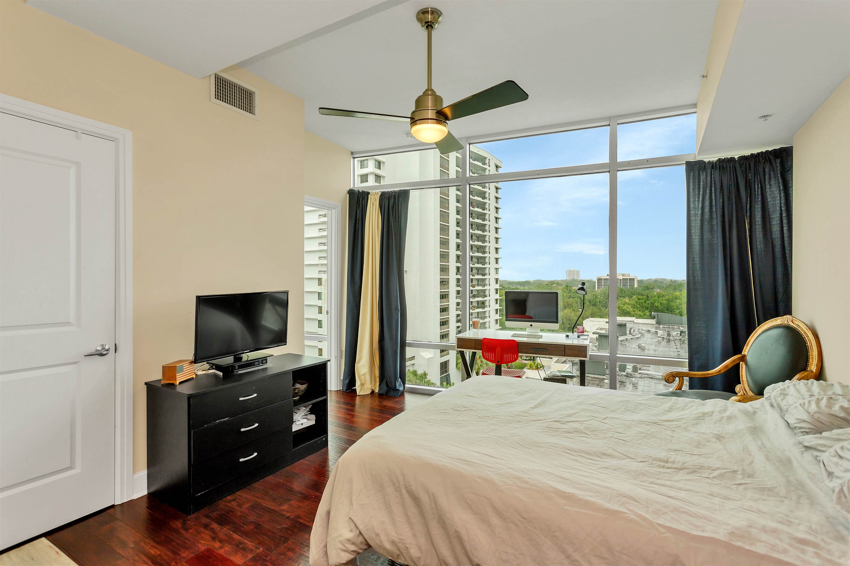 101 South Eola Drive, Orlando, FL 32801