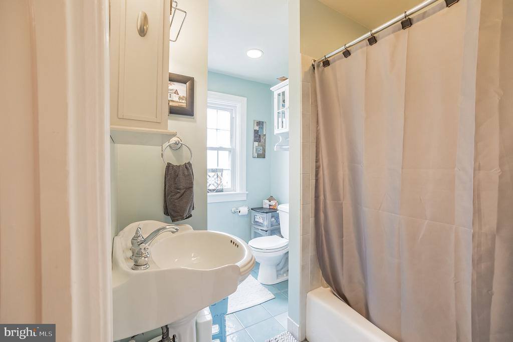 821 Harper Avenue, Drexel Hill, PA 19026