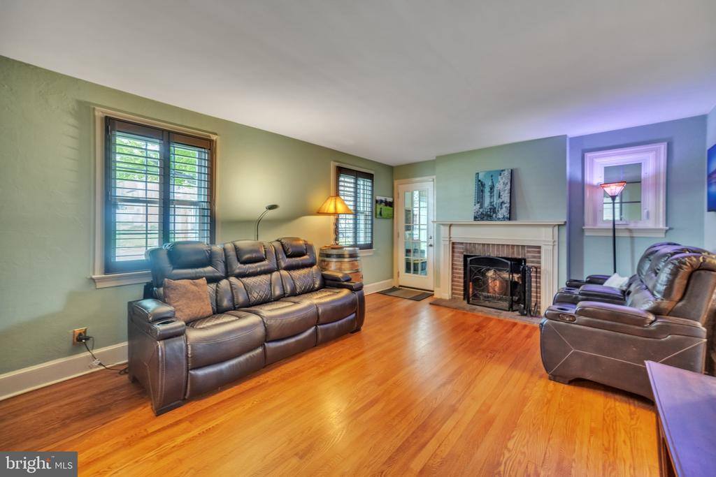 821 Harper Avenue, Drexel Hill, PA 19026