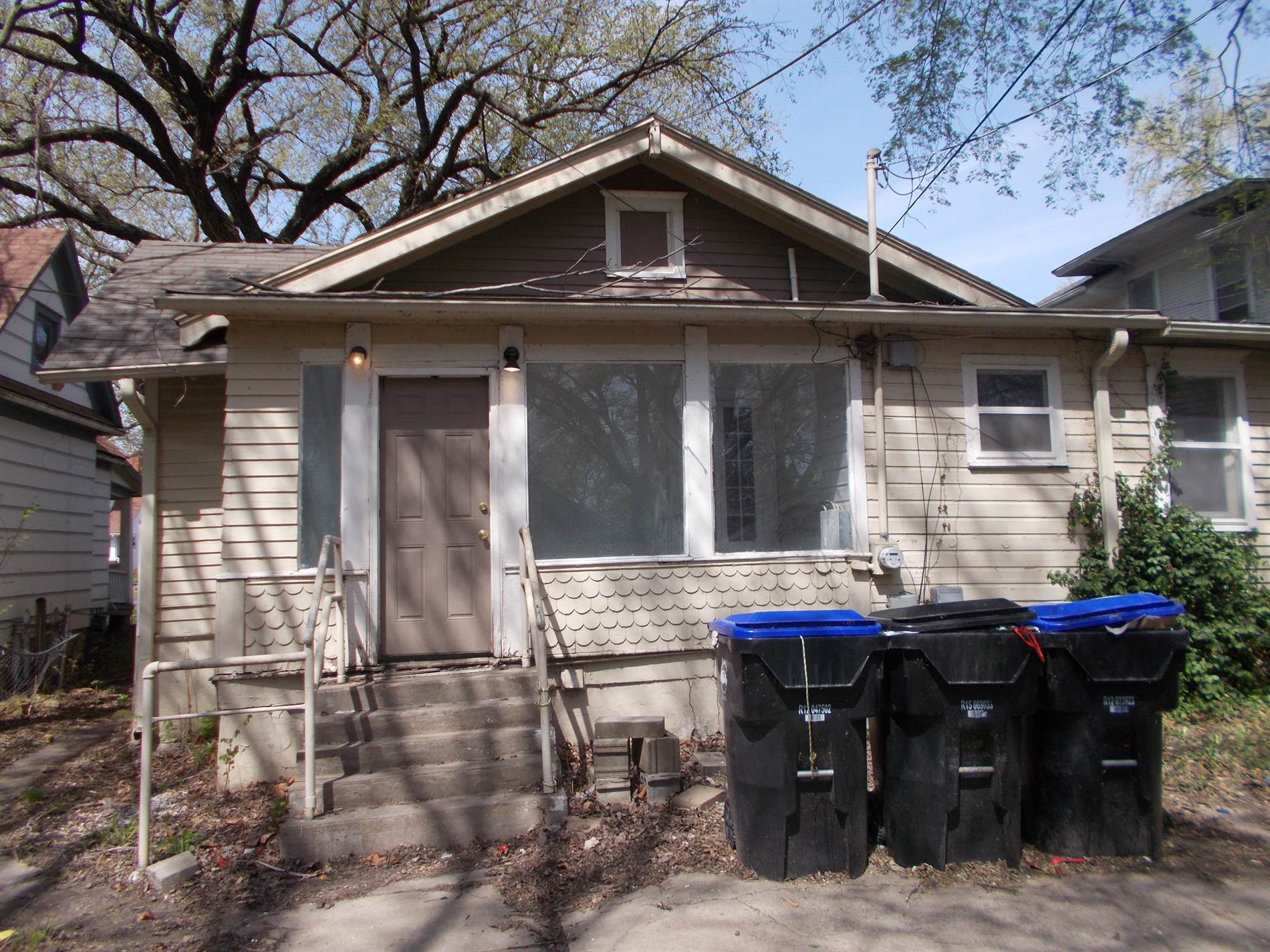 406 SW Western AVE, Topeka, KS 66606