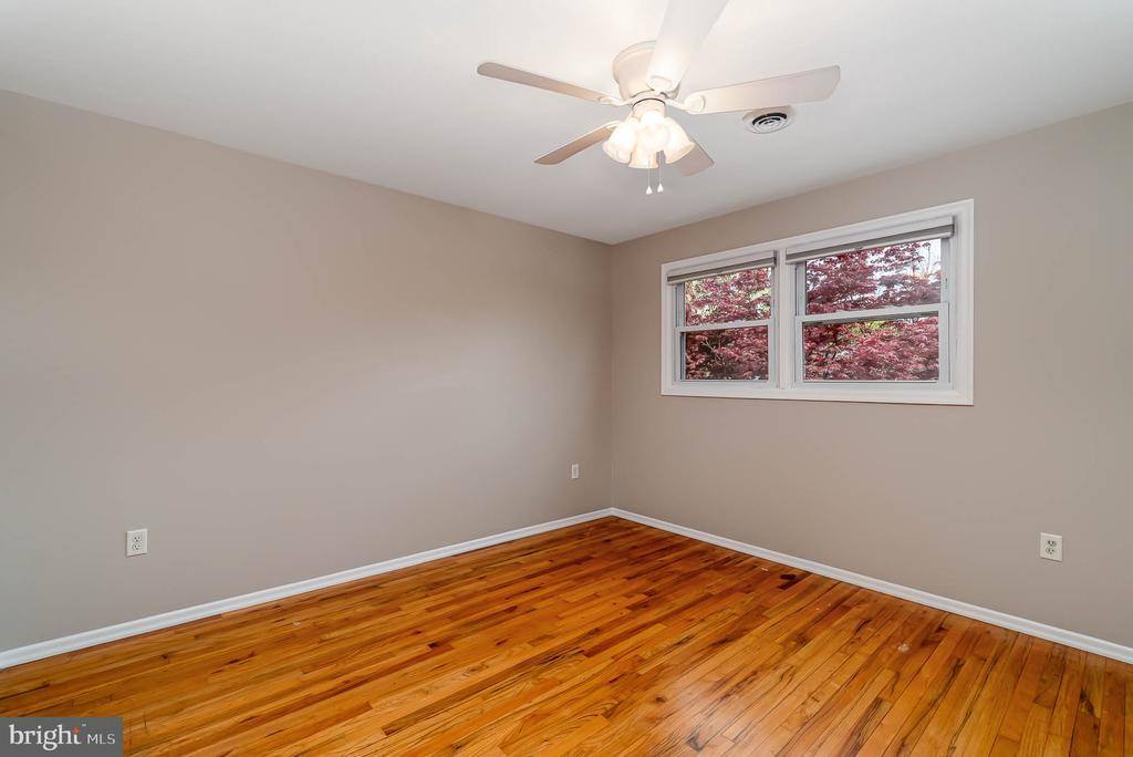 402 West Elmwood Avenue, Mechanicsburg, PA 17055