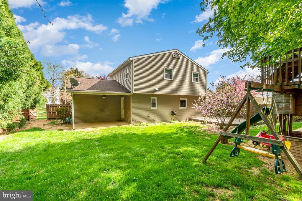 402 West Elmwood Avenue, Mechanicsburg, PA 17055