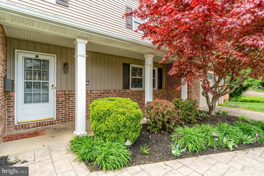 402 West Elmwood Avenue, Mechanicsburg, PA 17055