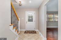 402 West Elmwood Avenue, Mechanicsburg, PA 17055