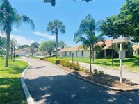 492 Lakeview Drive, Palm Harbor, FL 34683