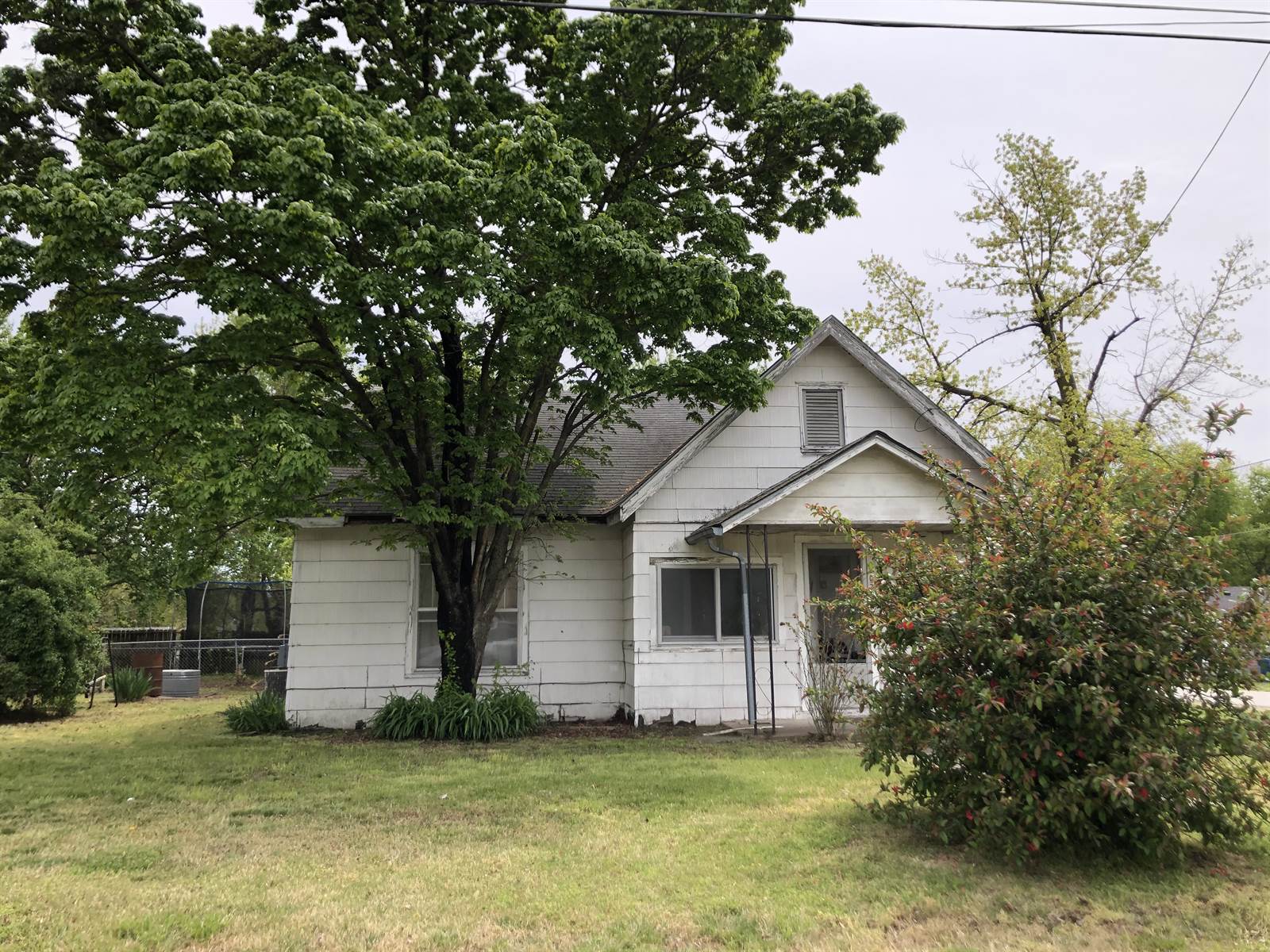 602 Locust Street, Carl Junction, MO 64834