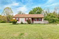 1233 Lee Grant Avenue, Appomattox, VA 24522