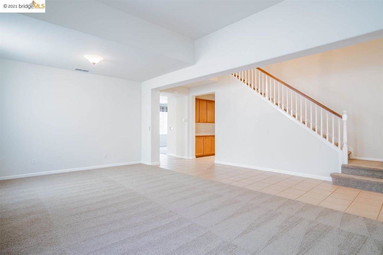 595 Burk Ct, Mountain House, CA 95391