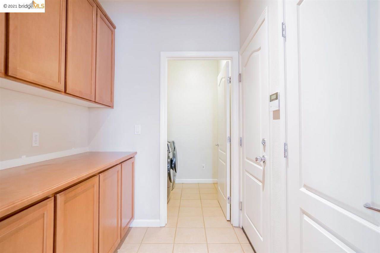 595 Burk Ct, Mountain House, CA 95391