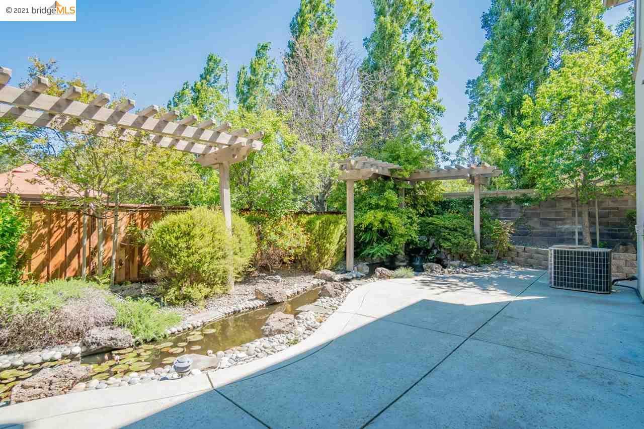 595 Burk Ct, Mountain House, CA 95391