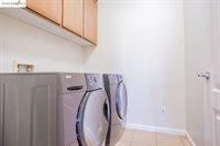 595 Burk Ct, Mountain House, CA 95391