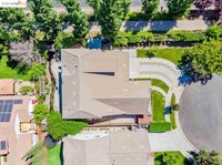 595 Burk Ct, Mountain House, CA 95391