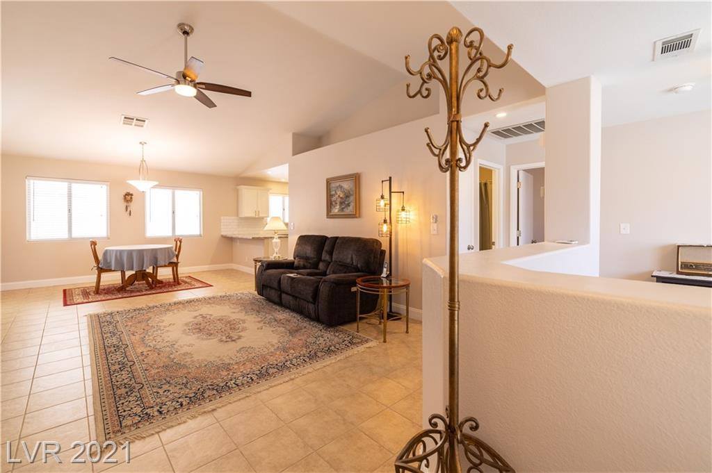 5201 White Coyote Place, Las Vegas, NV 89130