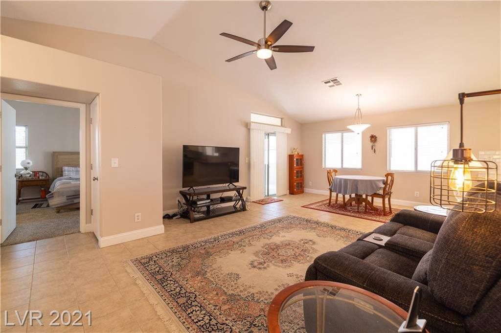 5201 White Coyote Place, Las Vegas, NV 89130