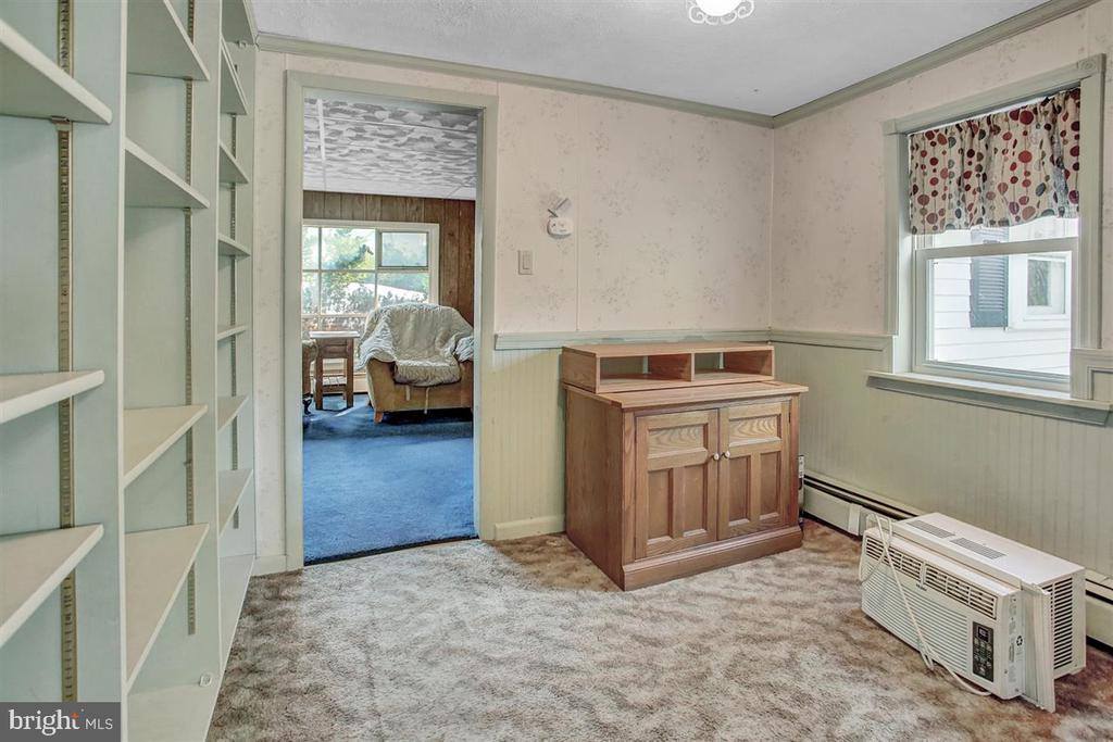 438 South Baltimore Avenue, Mount Holly Springs, PA 17065