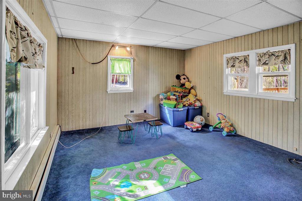 438 South Baltimore Avenue, Mount Holly Springs, PA 17065