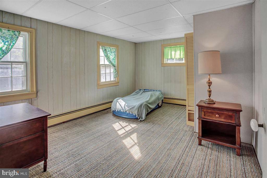 438 South Baltimore Avenue, Mount Holly Springs, PA 17065