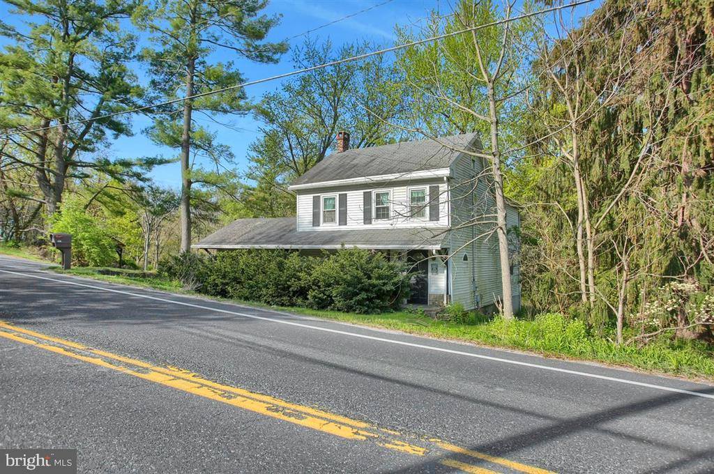 438 South Baltimore Avenue, Mount Holly Springs, PA 17065