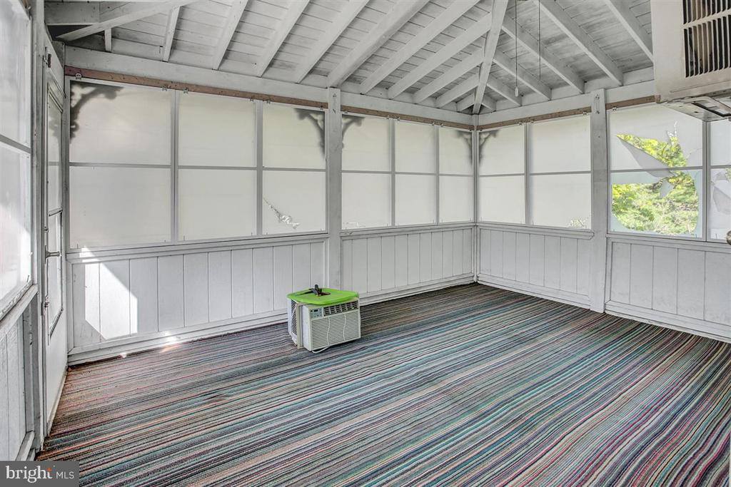 438 South Baltimore Avenue, Mount Holly Springs, PA 17065