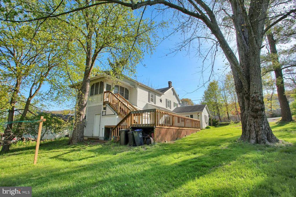 438 South Baltimore Avenue, Mount Holly Springs, PA 17065