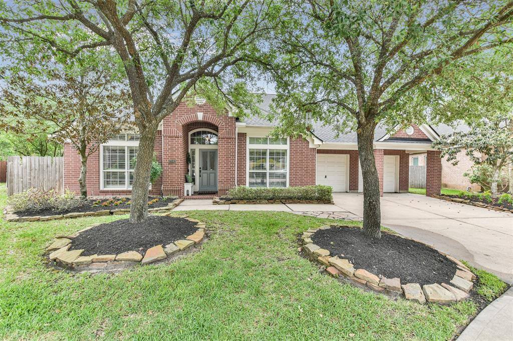 13142 Oakwood Manor Drive, Cypress, TX 77429