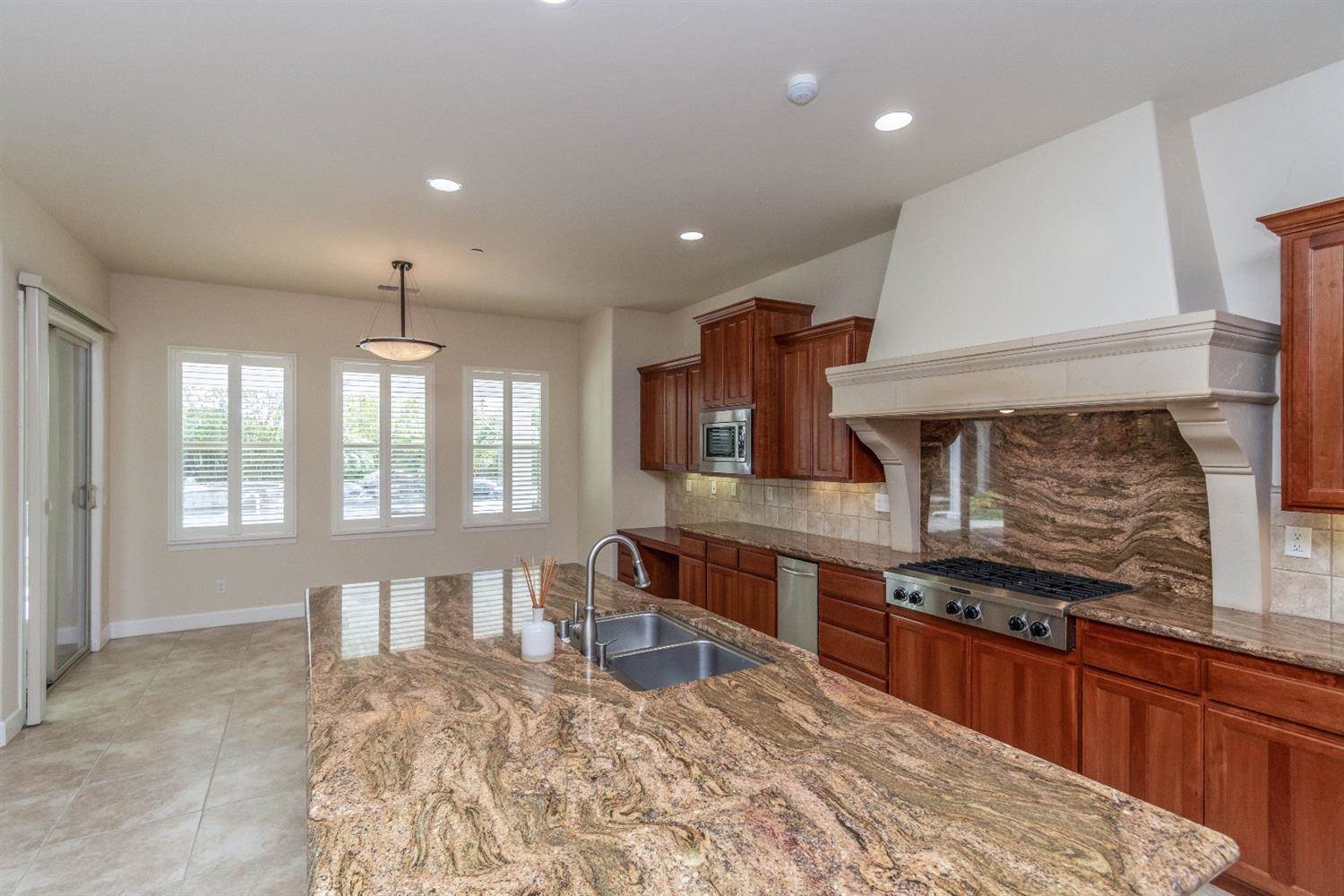 1865 Sorrell Circle, Rocklin, CA 95765