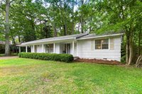 5415 Melwood Dr, Jackson, MS 39211