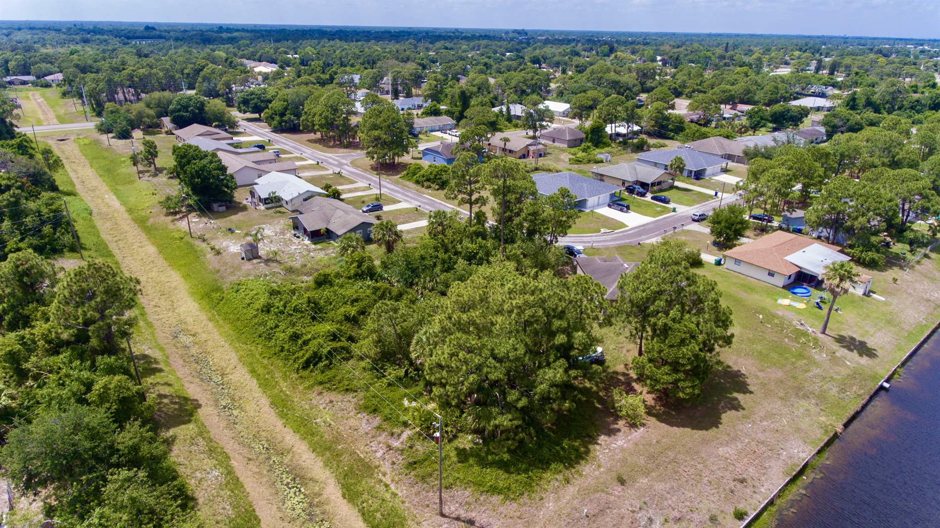 113 Admiral Circle, Sebastian, FL 32958